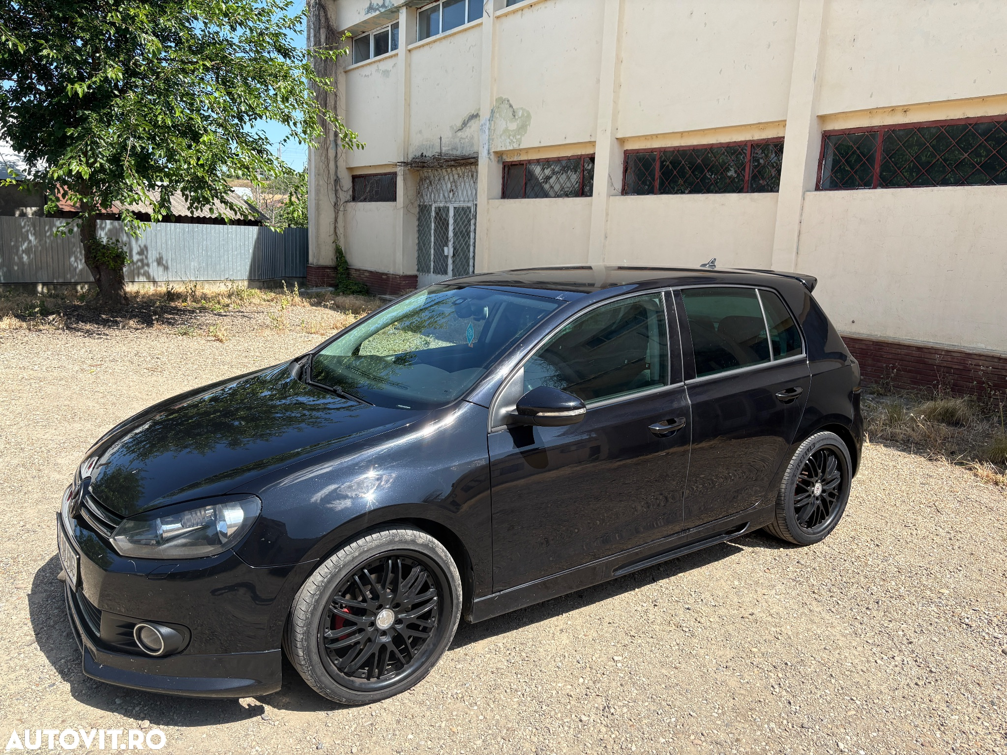 Volkswagen Golf 1.6 TDI DPF Highline - 2