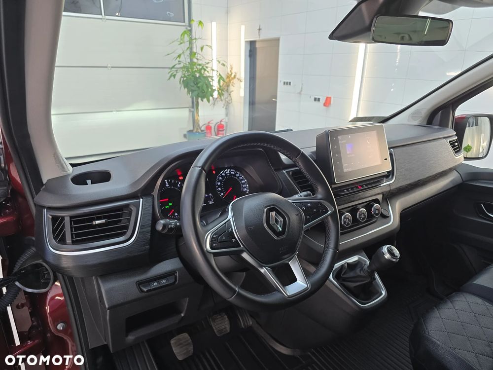 Renault Trafic - 21