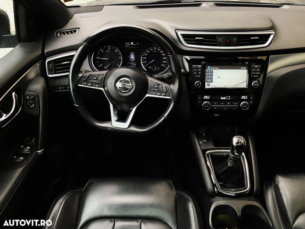 Nissan Qashqai 1.6 DCI TEKNA+ - 11