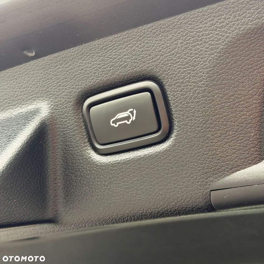 Kia XCeed - 10