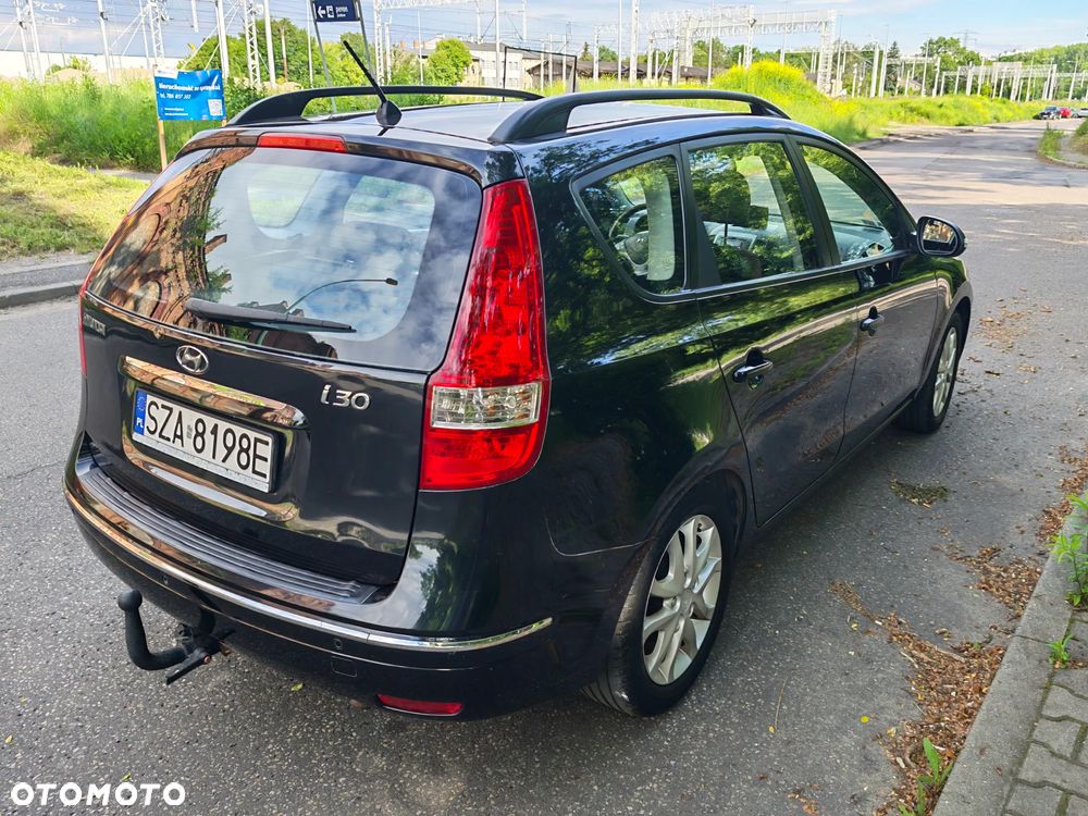 Hyundai i30 2.0 Premium - 19