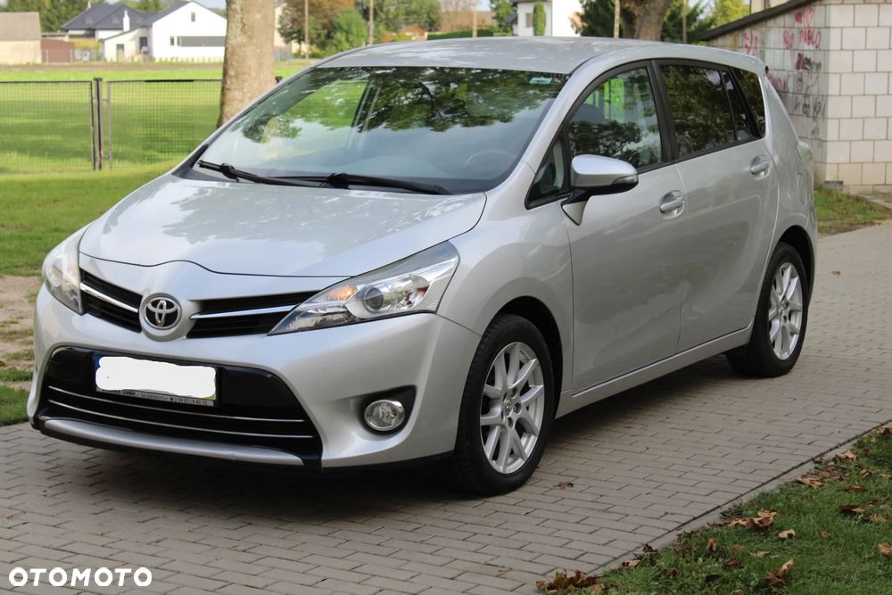 Toyota Verso 1.8 5-Sitzer Life - 8
