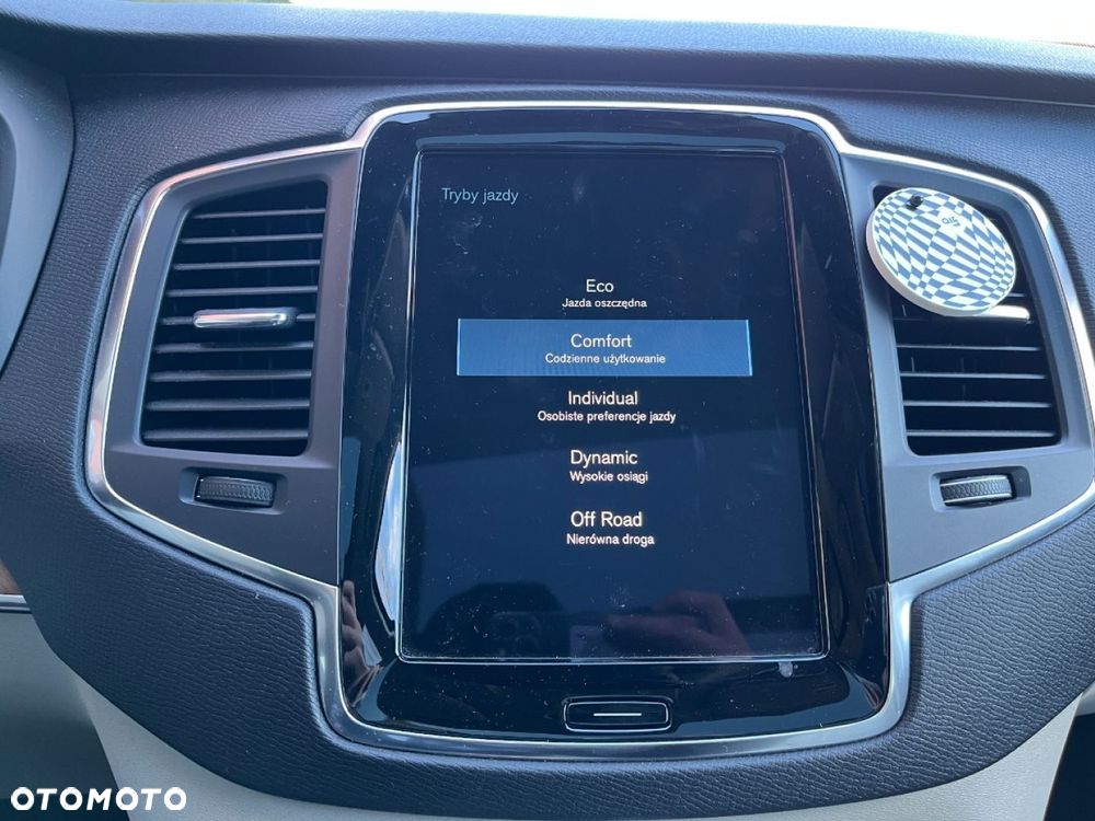 Volvo XC 90 B5 B AWD Plus Bright - 22