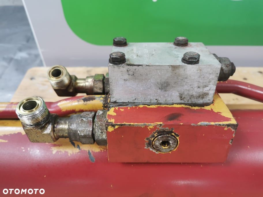 CAT TH....1999r.{Cylinder hydrauliczny teleskopa} - 6