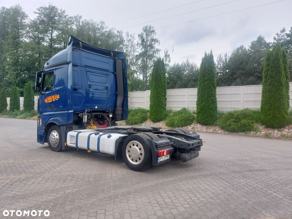 Mercedes-Benz ACTROS - 2