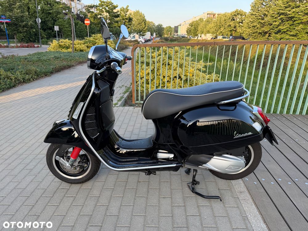 Vespa GTS - 2