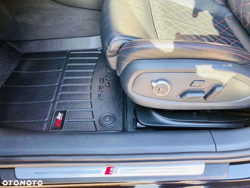 Audi A4 Limousine 45 TFSI mHEV Quattro Black Edition S tronic - 22