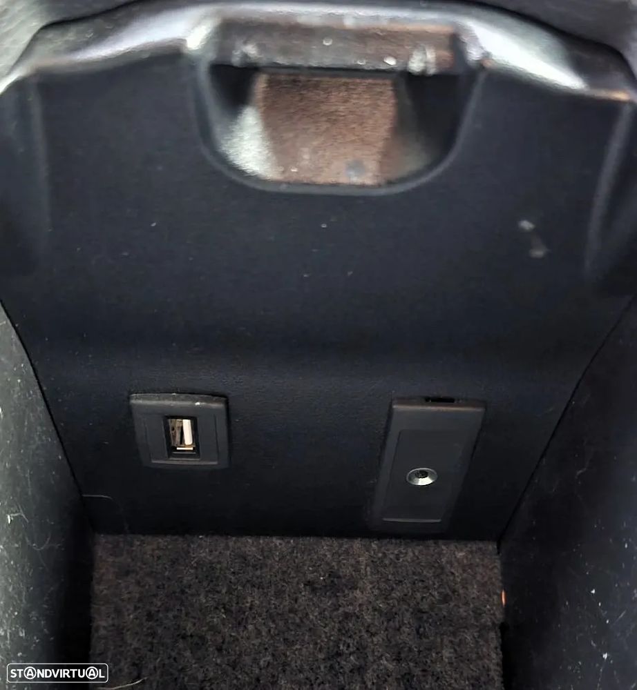 Mercedes-Benz A 180 CDI (BlueEFFICIENCY) Urban - 31
