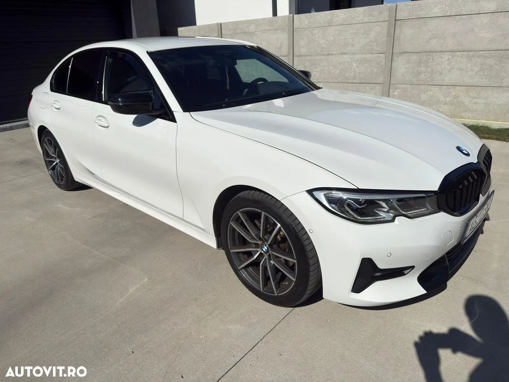 BMW Seria 3 320d Aut. Sport Line - 2
