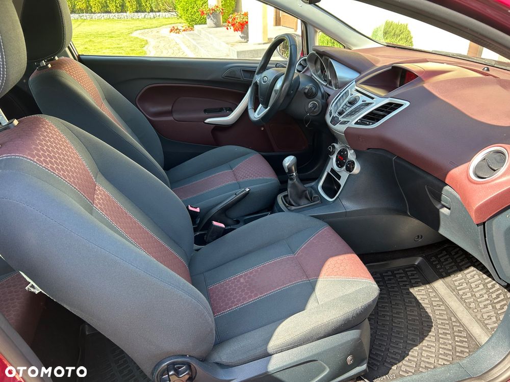 Ford Fiesta 1.25 Titanium - 19