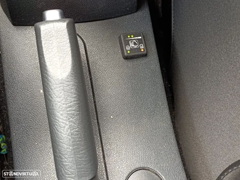 Renault Clio 1.2 16V Dynamique S - 3