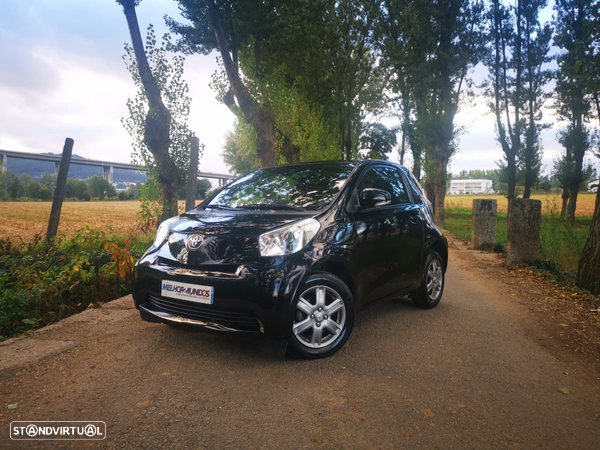 Toyota iQ 1.0 VVT-i