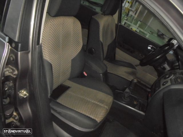 Carro MOT: K9K728 K9K729 CXVEL: JR5108 RENAULT MEGANE 2 2004 1.5DCI 1.1CV 5P CINZA DIESEL - 7