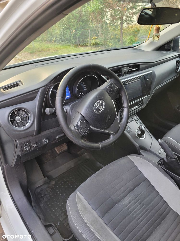 Toyota Auris - 7