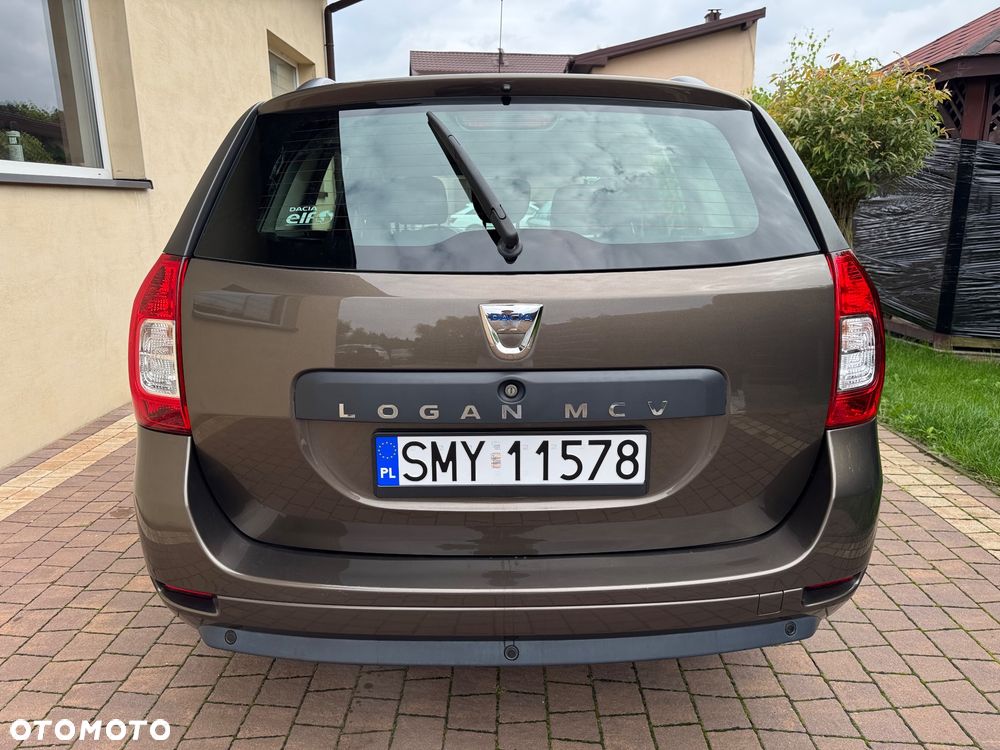 Dacia Logan TCe 90 Celebration - 8