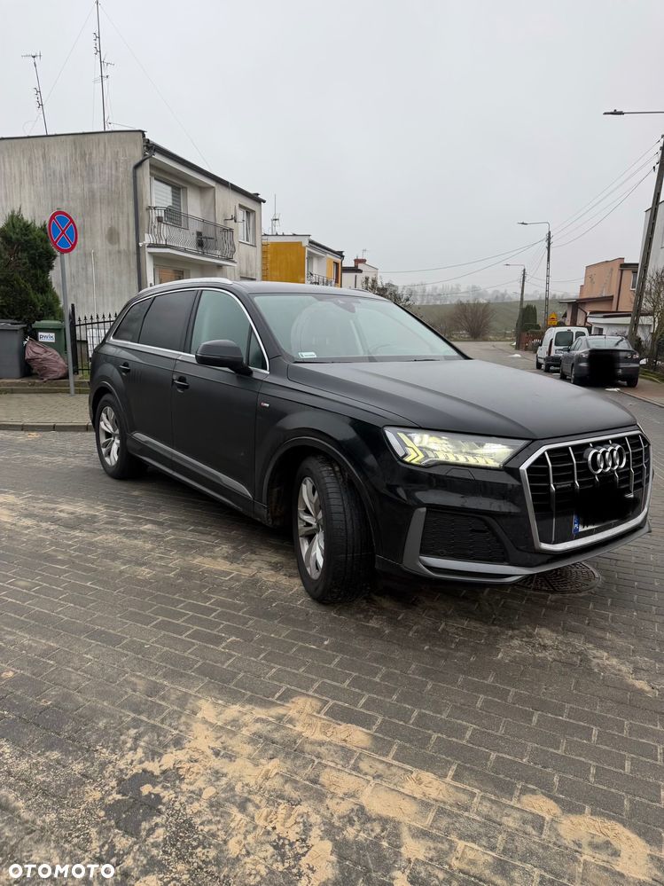 Audi Q7 - 1