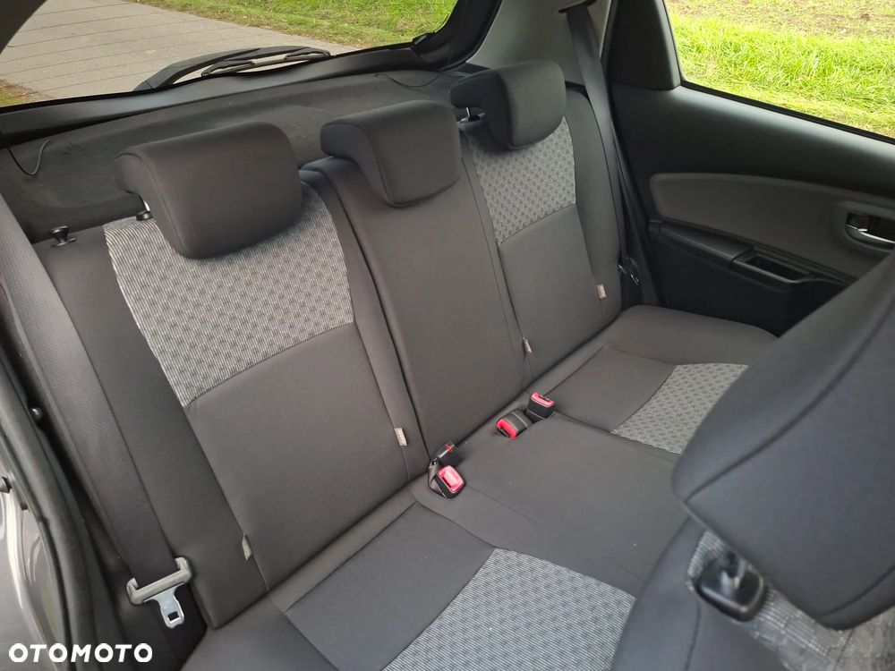 Toyota Yaris 1.33 VVT-i Style - 16