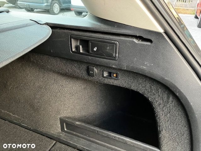 Volkswagen Passat 2.0 TDI BMT Comfortline DSG - 9
