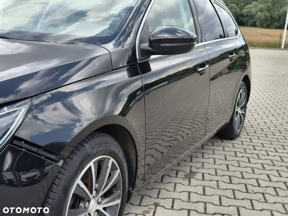 Peugeot 308 - 30