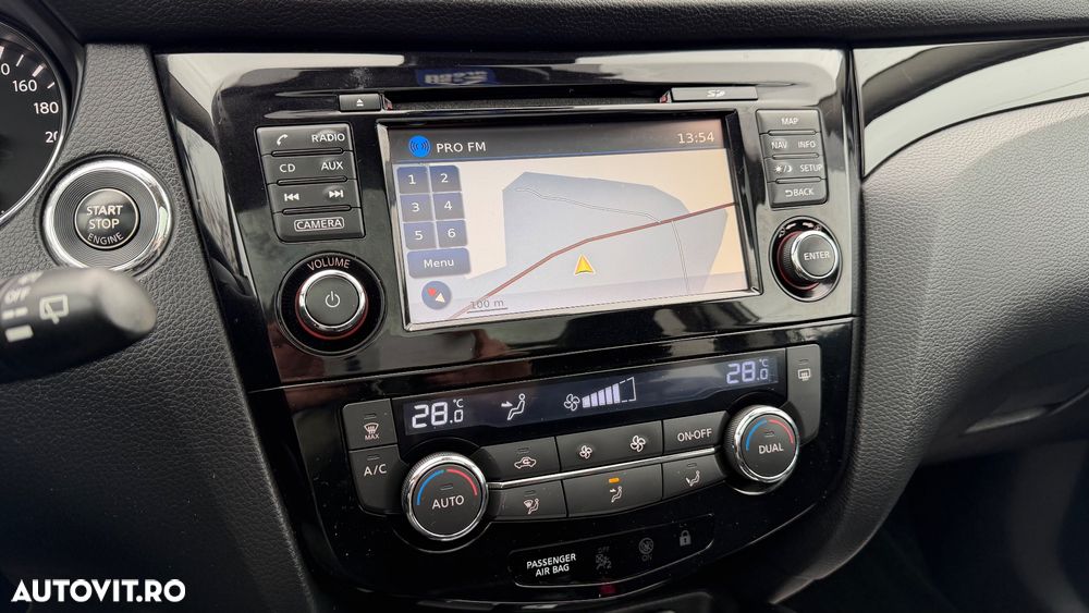 Nissan Qashqai 1.5 DCI N-Connecta - 16