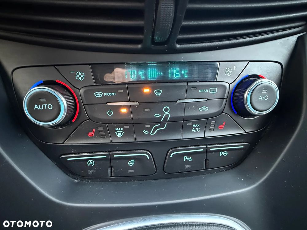 Ford Kuga 1.5 EcoBoost 2x4 Trend - 21