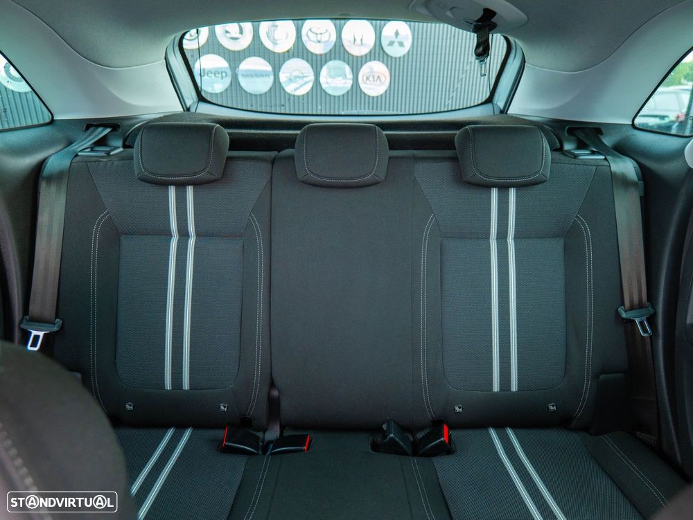 Opel Crossland 1.2 T Design & Tech - 10