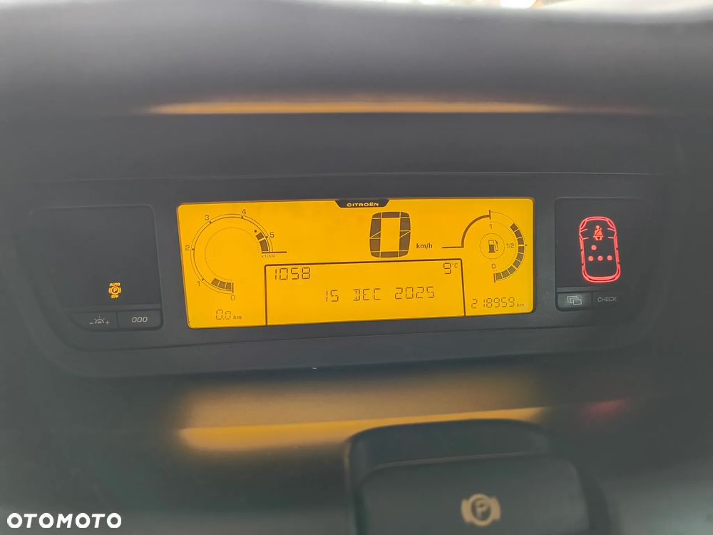 Citroën C4 1.6 HDi FAP Confort - 14