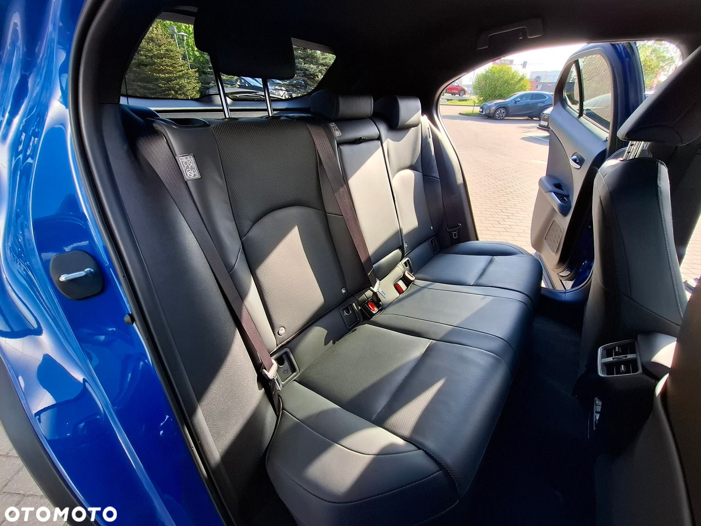 Lexus UX 300e 72.8 kWh Prestige 2WD - 24