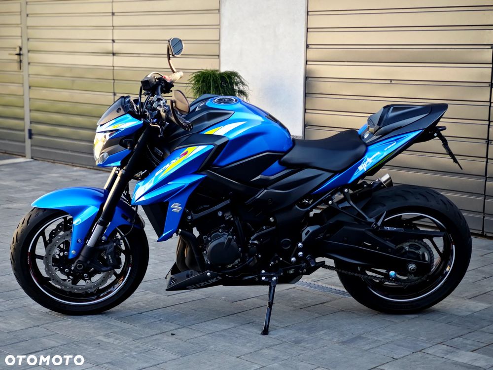 Suzuki GSX - 5