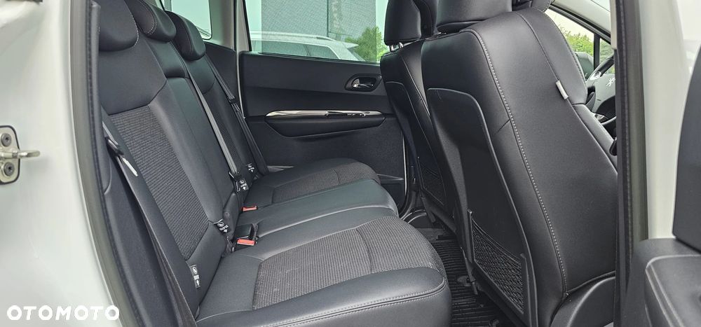 Peugeot 3008 1.6 HDi Style - 6