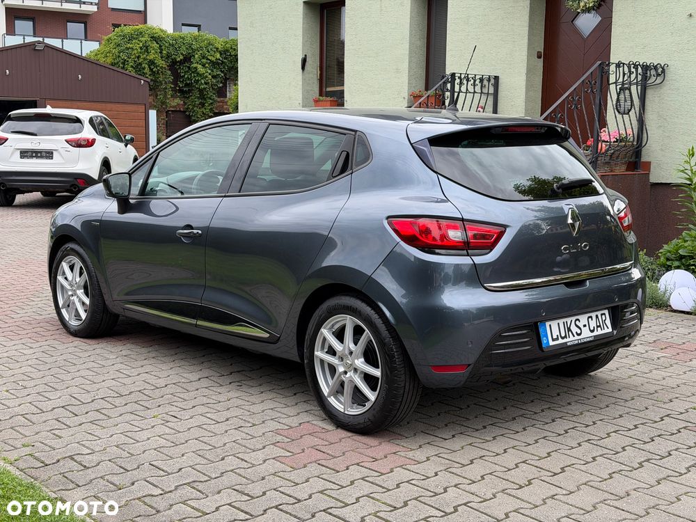 Renault Clio 1.2 16V 75 Limited - 38