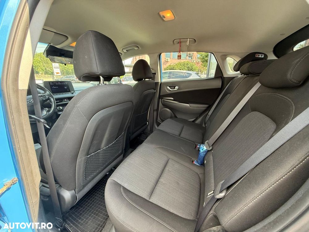 Hyundai KONA - 9