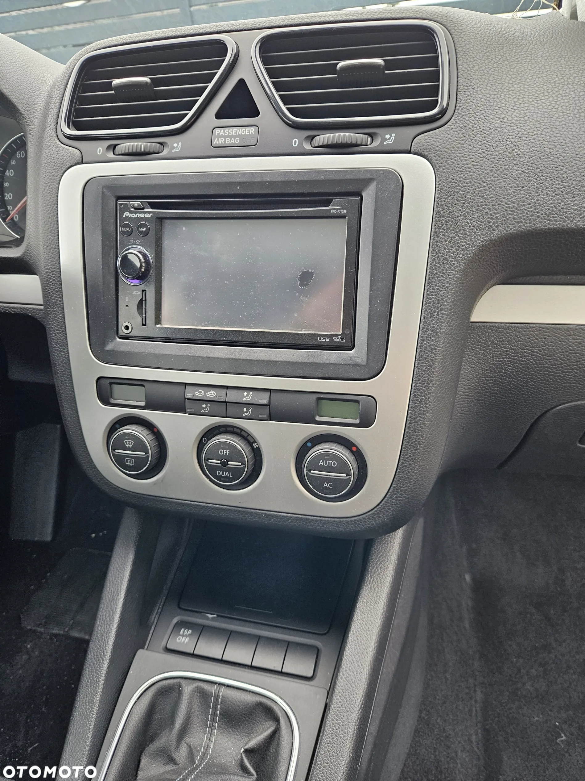 Volkswagen Scirocco 2.0 TDI Blue Motion Technologie Life - 10