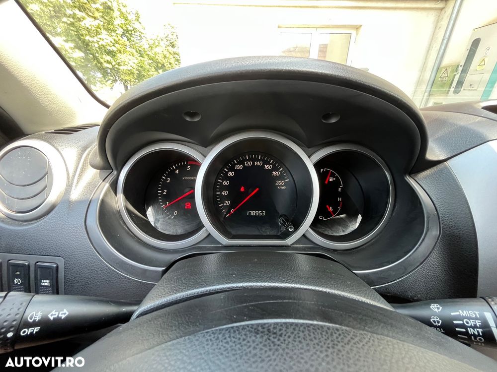 Suzuki Grand Vitara 1.9 DDIS Navi - 15