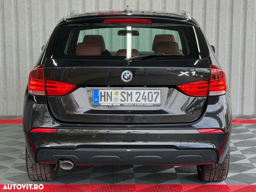 BMW X1 xDrive20d - 11