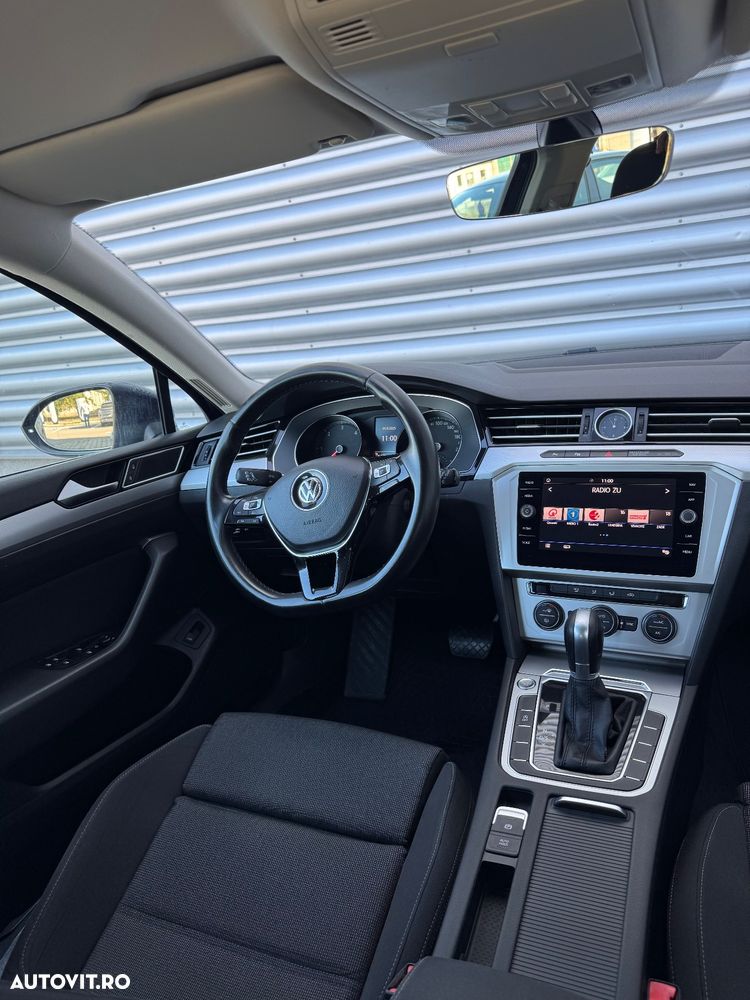 Volkswagen Passat - 2