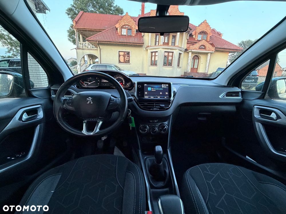Peugeot 2008 1.6 BlueHDi Allure - 12