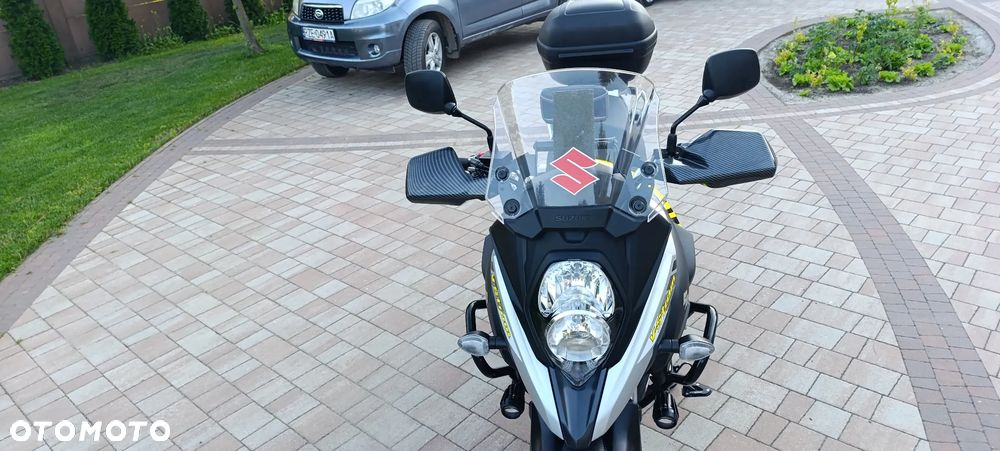 Suzuki V-STROM - 8