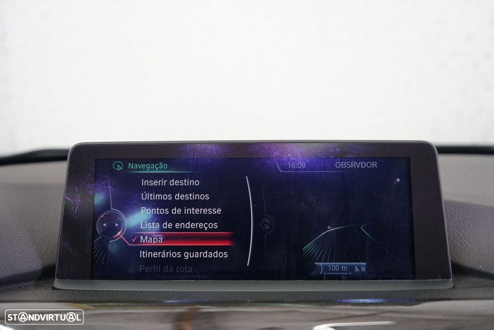 BMW 320 d Line Luxury - 37