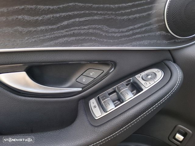 Mercedes-Benz GLC 300 de 4Matic 9G-TRONIC AMG Line - 35