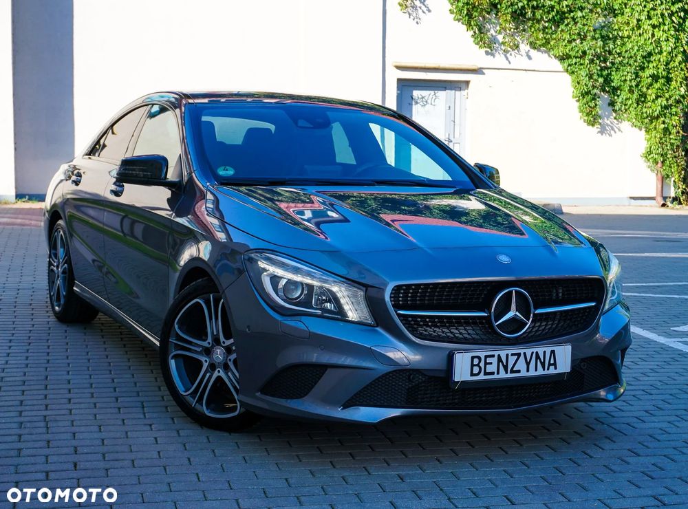 Mercedes-Benz CLA 200 7G-DCT UrbanStyle Edition - 11