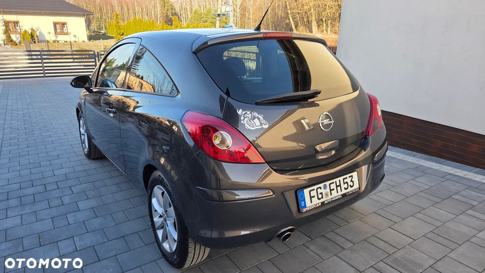 Opel Corsa 1.4 16V Energy - 8