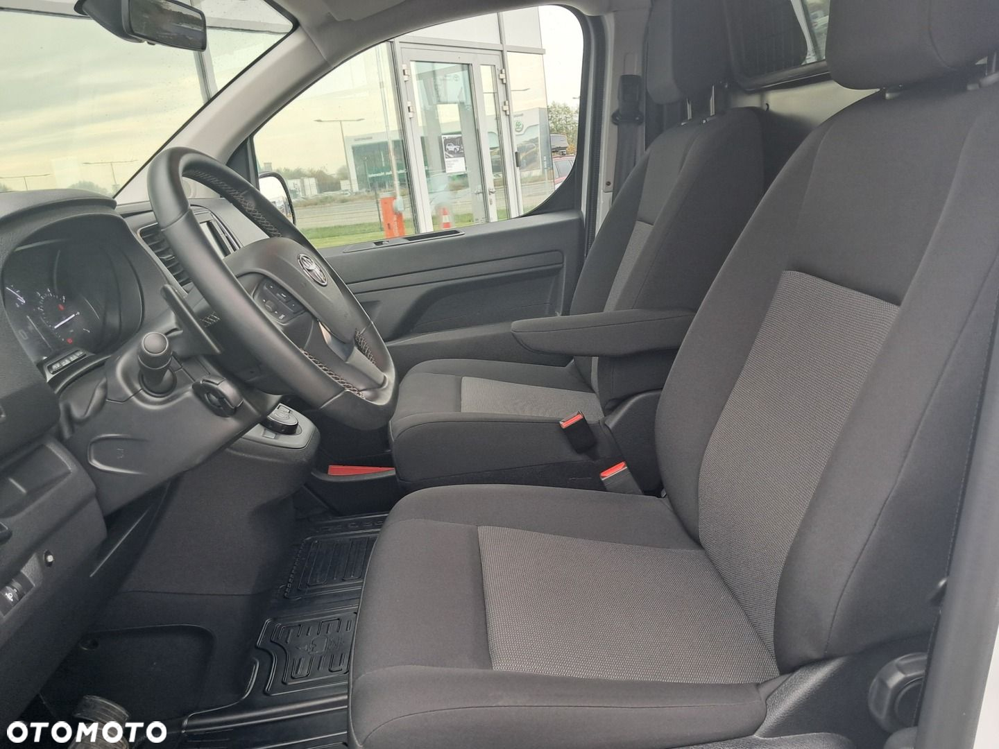 Toyota PROACE - 10