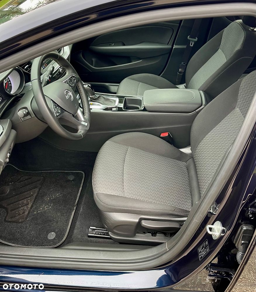 Opel Insignia CT 1.5 T Exclusive S&S - 11