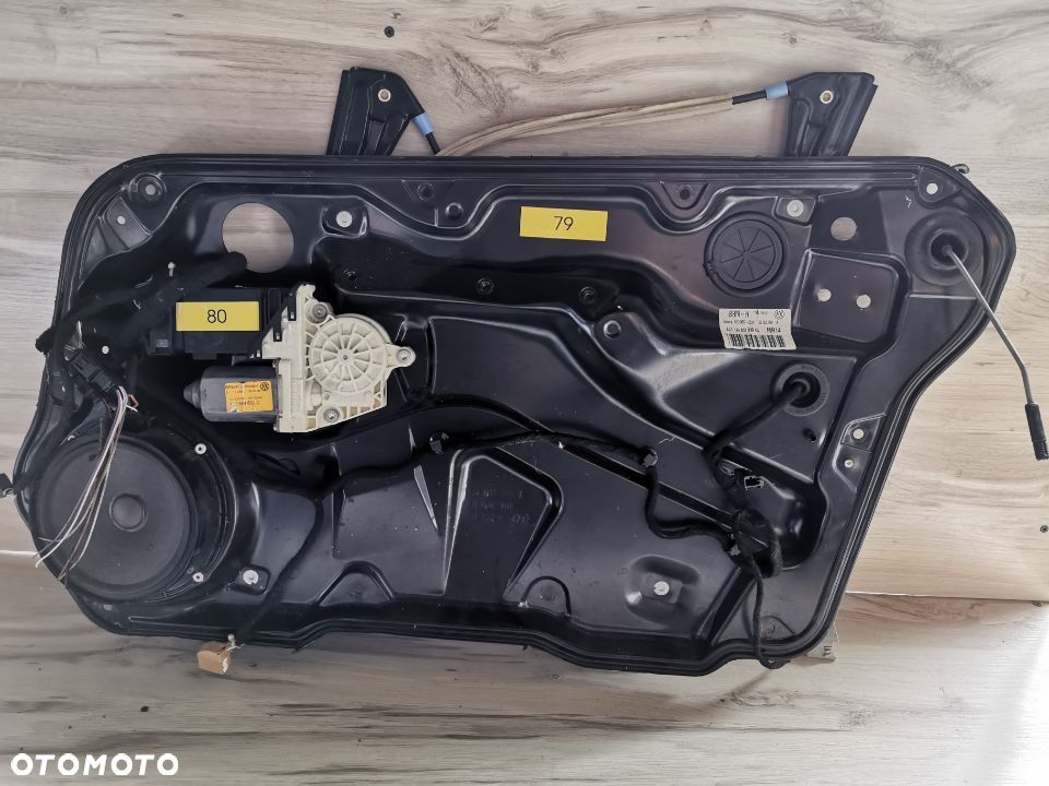 Podnośnik szyby prawy przedni Golf IV Europa 5D