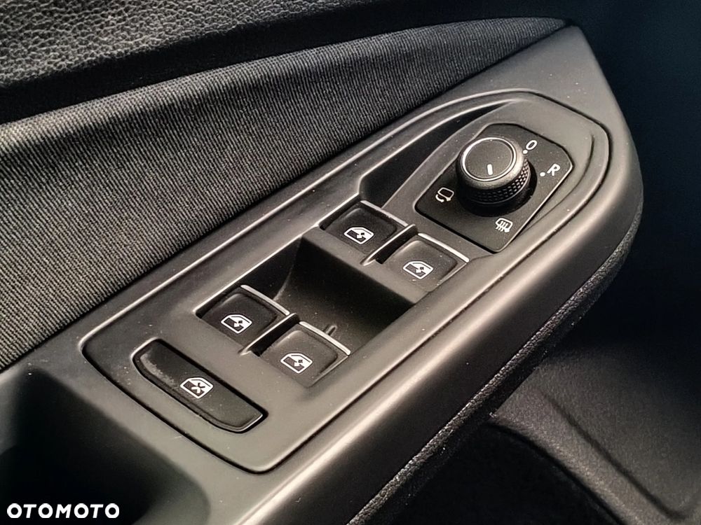 Volkswagen Golf 2.0 TDI - 11
