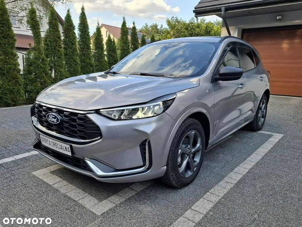 Ford Kuga 2.5 Duratec FHEV 4x4 ST-LINE X - 2