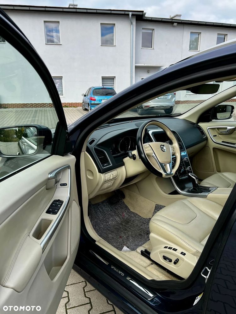 Volvo XC 60 - 18