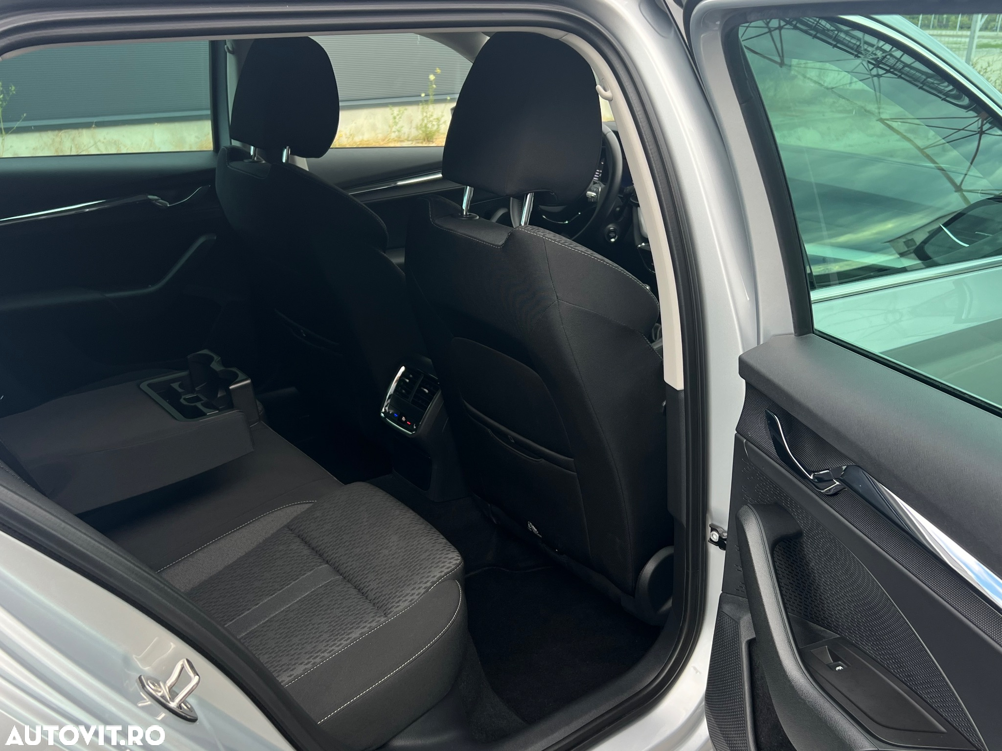 Skoda Octavia Combi 2.0 TDI Style - 8