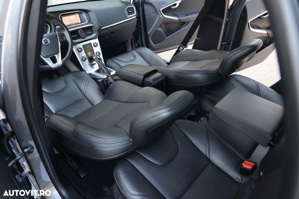 Volvo V40 D2 Geartronic Inscription - 8